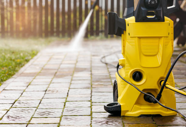 Best Roof Cleaning and Mildew Removal in Grinnell, IA